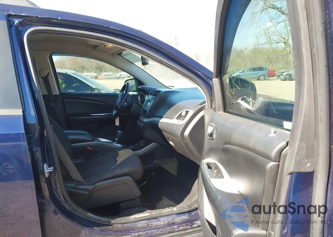 3C4PDCAB8HT524449: 44484303