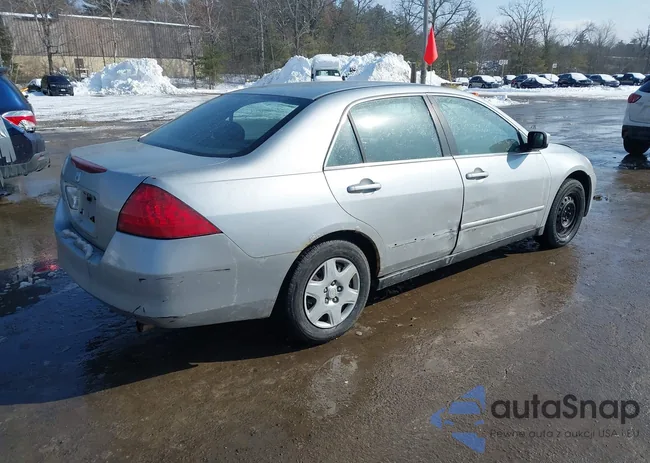 1HGCM56477A064258: 44484390