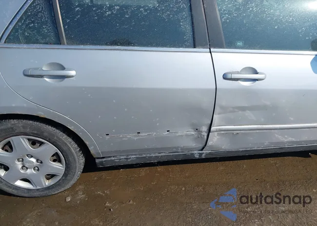 1HGCM56477A064258: 44484390