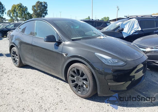 5YJYGDEE2MF216935: 44484432