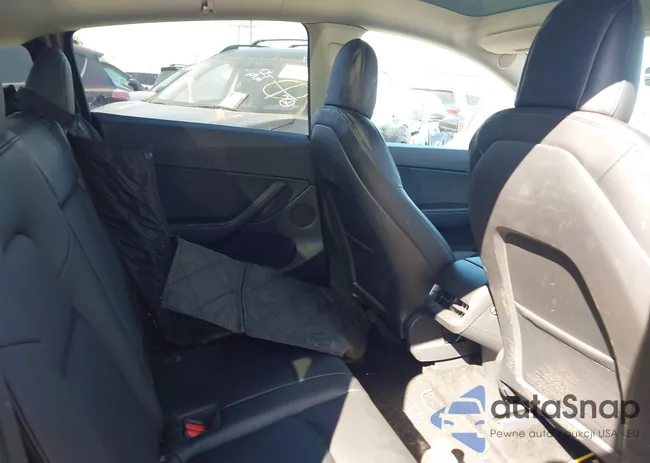 5YJYGDEE2MF216935: 44484432