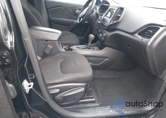 1C4PJLCB9LD552796: 44484455