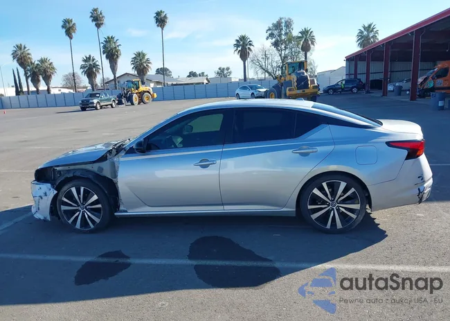 1N4BL4CV3KC128853: 44484501