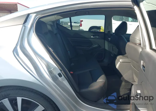 1N4BL4CV3KC128853: 44484501