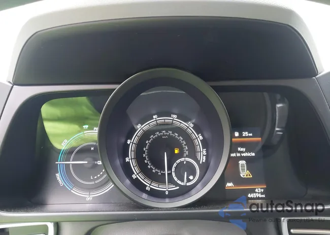 KMHLM4AJ3NU028953: 44484541