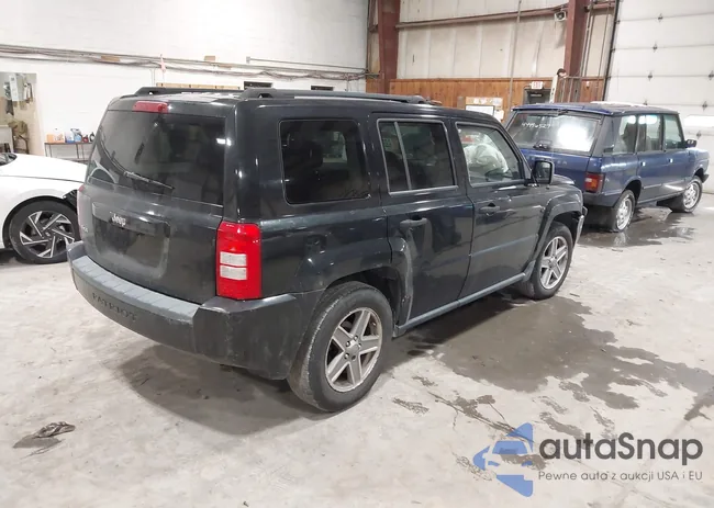 1J8FF28W88D550833: 44484543