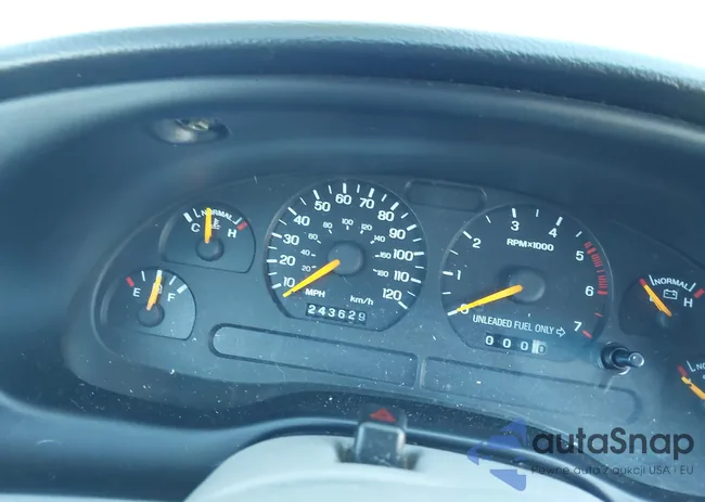 1FAFP4045WF245355: 44484544