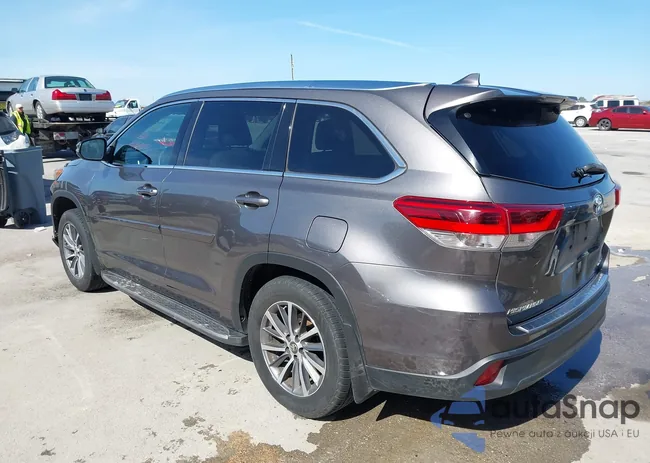 5TDJZRFH1JS851167: 44484639