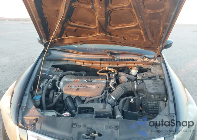 1HGCP264X9A107208: 44485949