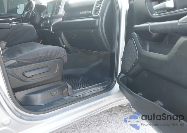 1C6SRFMT4PN600501: 44486123