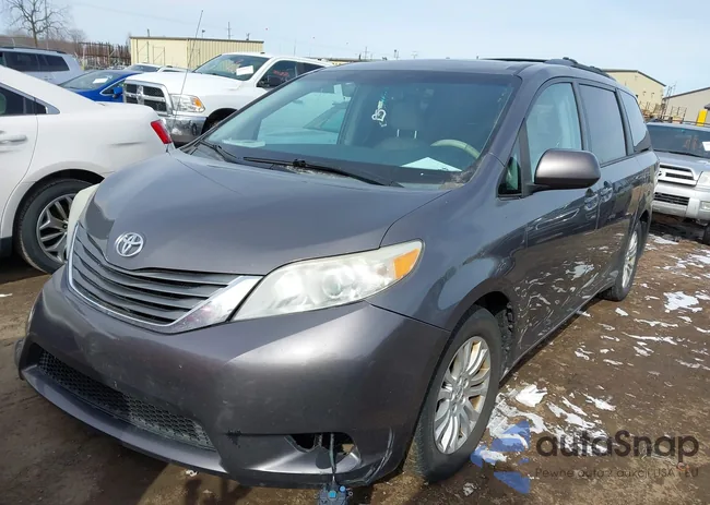 5TDYK3DC1ES473316: 44485341