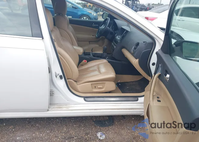 1N4AA5AP9BC815508: 44485391