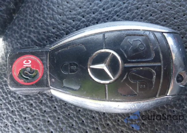 WDBRF52H27F896880: 44485392