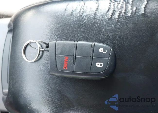 3C4PDCBB3HT619516: 44485401