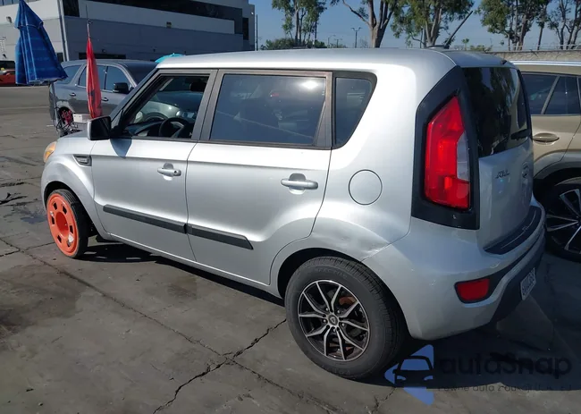 KNDJT2A59C7455667: 44485575