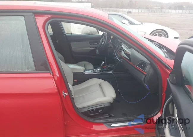 WBA3A5C53DF358479: 44485598