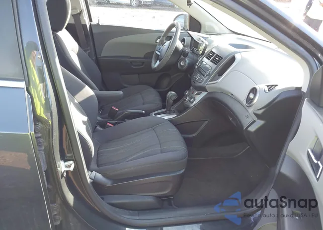 1G1JC5SH9F4180245: 44486840