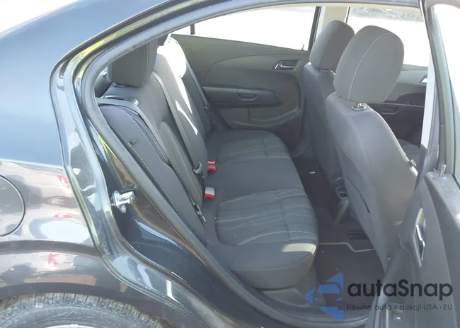 1G1JC5SH9F4180245: 44486840