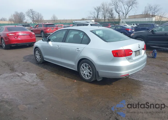 3VW2K7AJ0CM390485: 44486937