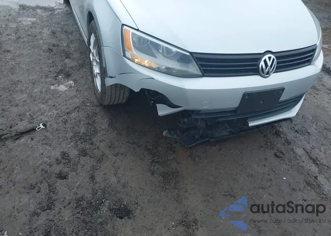 3VW2K7AJ0CM390485: 44486937