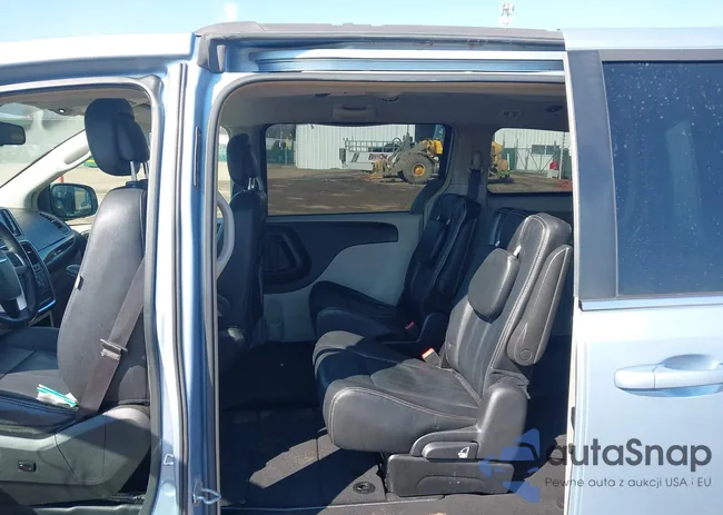 2C4RC1BG4GR282352: 44486963