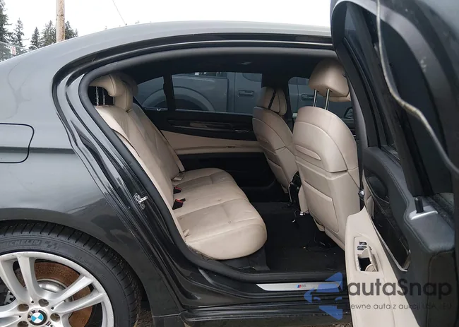 WBAKB4C52CC576691: 44486987