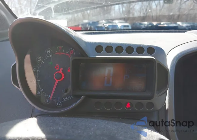 1G1JC6SH5E4116742: 44487008