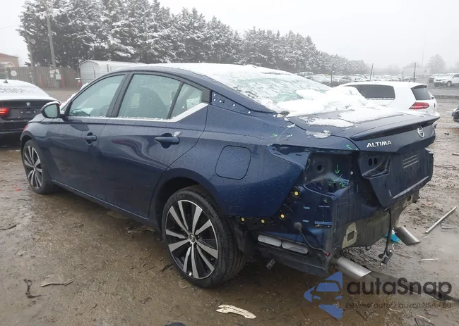 1N4BL4CW5MN331145: 44487049