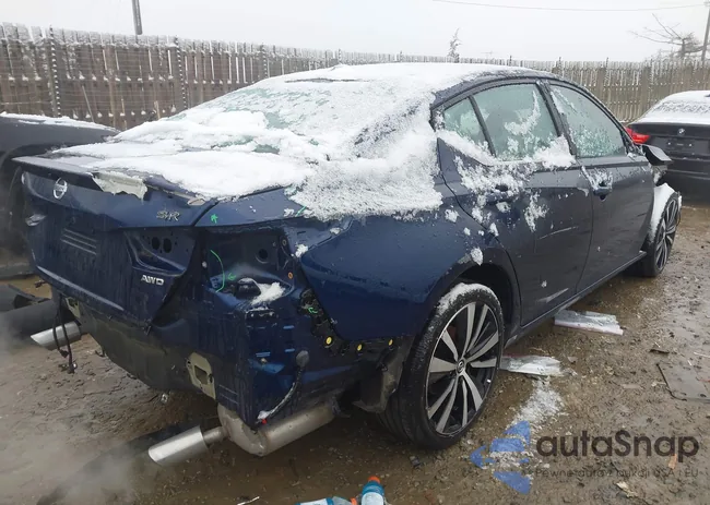 1N4BL4CW5MN331145: 44487049