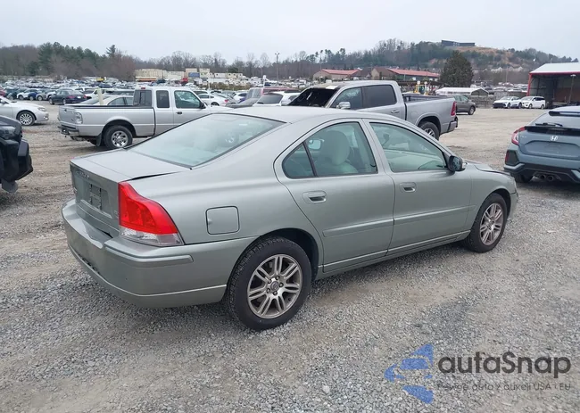 YV1RH592082699853: 44487079