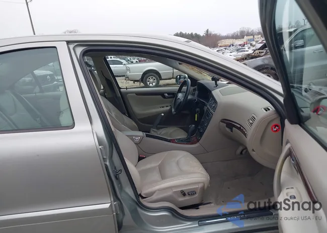 YV1RH592082699853: 44487079