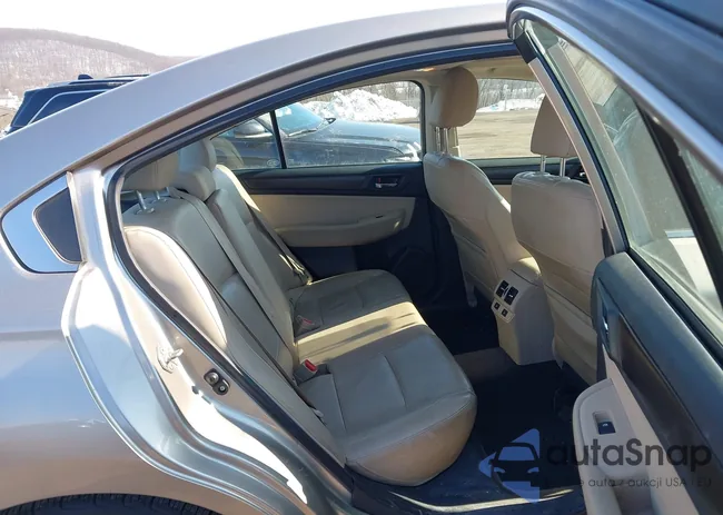 4S3BNAN64F3020319: 44487098