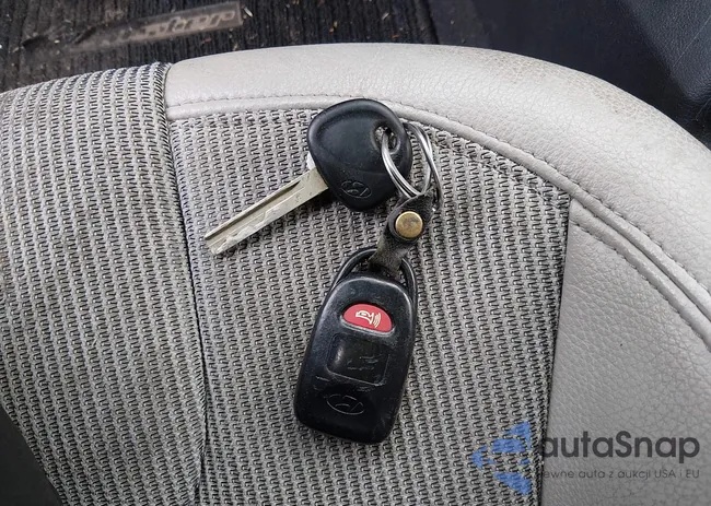 KMHTC6AD7CU060018: 44487149