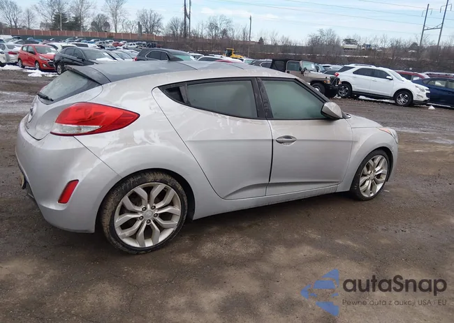 KMHTC6AD7CU060018: 44487149