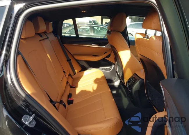 5UX33DT01N9M22898: 44487204