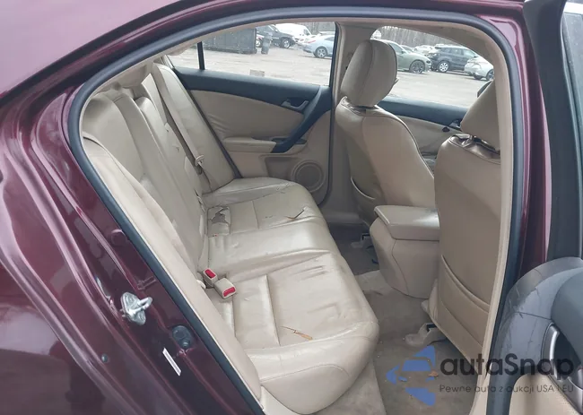 JH4CU2F66AC037111: 44486396