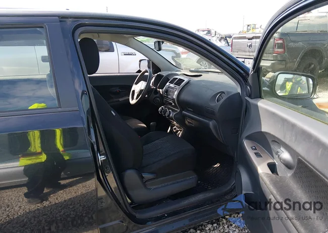 JTKKU4B40C1026092: 44486409