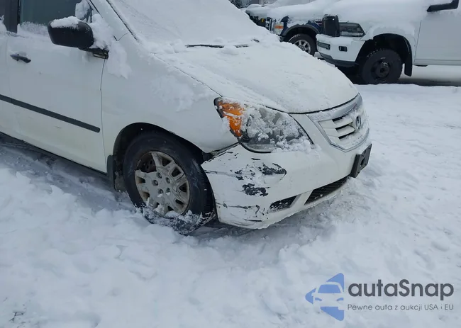 5FNRL38268B103751: 44486553