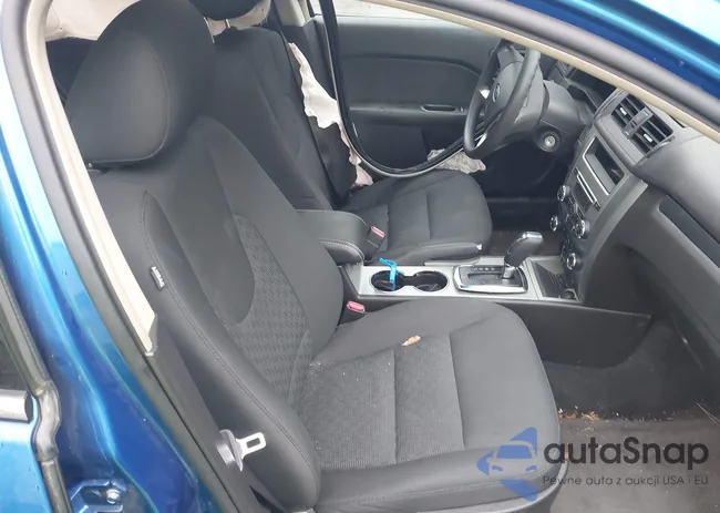 3FAHP0HA3BR196052: 44486600