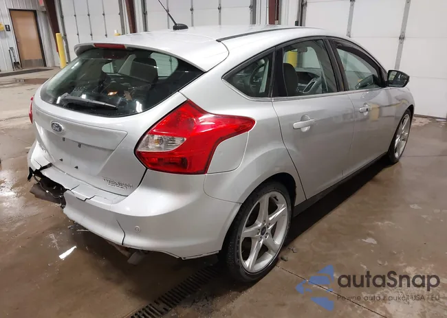 1FADP3N23DL284422: 44486680