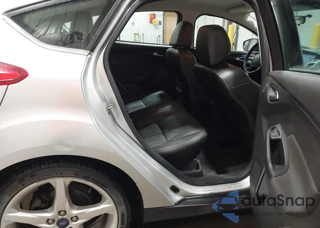 1FADP3N23DL284422: 44486680