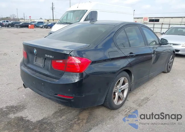 WBA3A5C57DF600643: 44487763