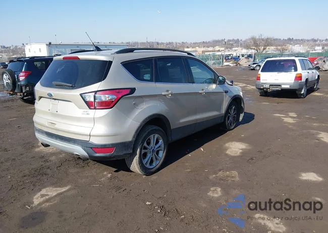 1FMCU9HD2JUB50209: 44488058