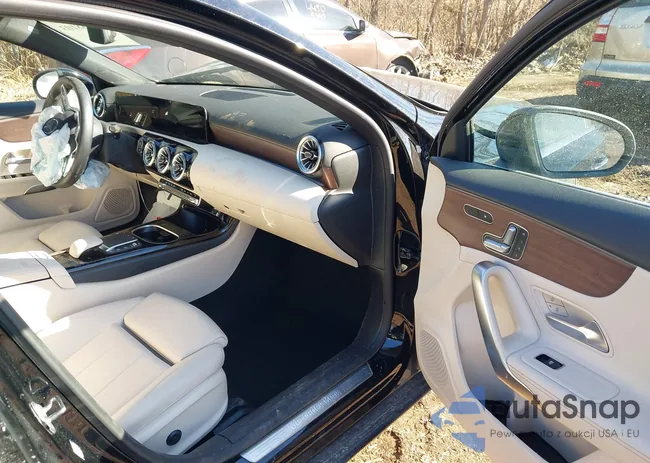 W1K3G4FB0NJ336599: 44488103