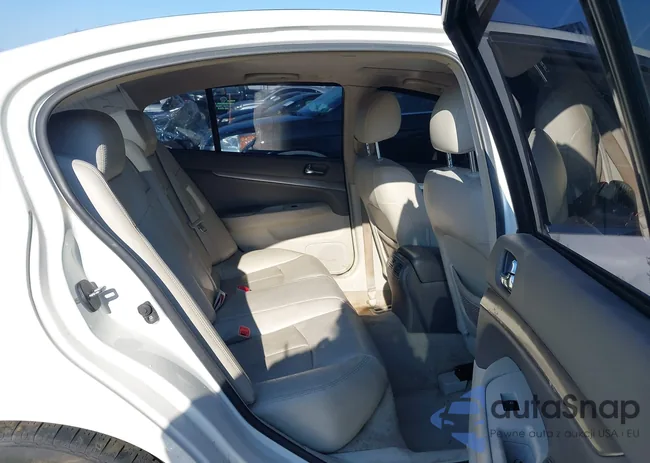 JN1CV6AR5AM250605: 44488105