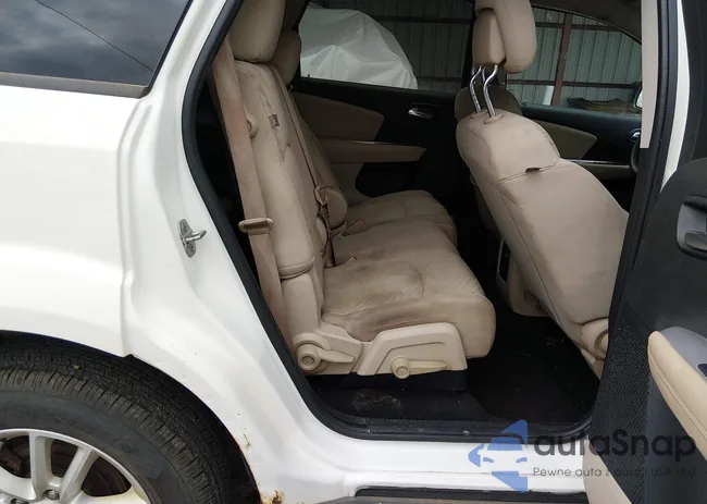 3C4PDDBG1DT593235: 44488213