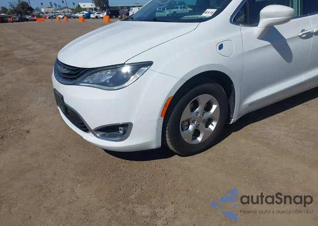 2C4RC1H72JR332955: 44488216