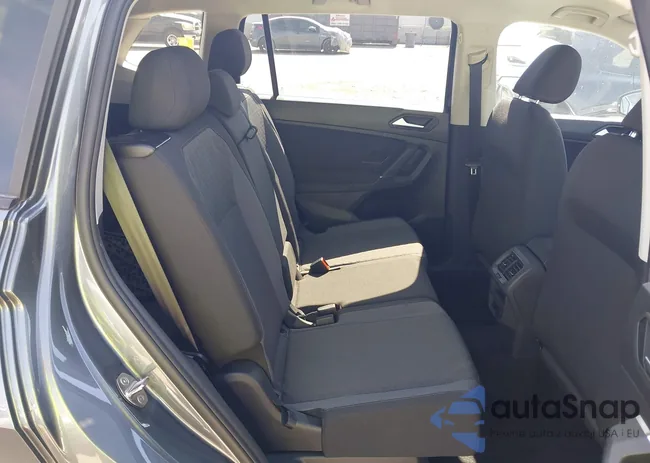 3VV1B7AX0LM142709: 44487474