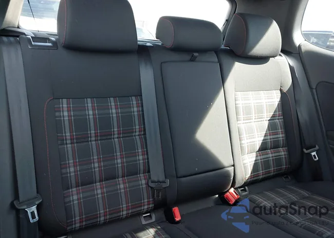 WVWFD7AJ6CW194257: 44487590