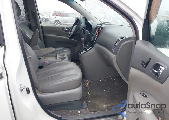 KNDMH4C78B6379145: 44487674